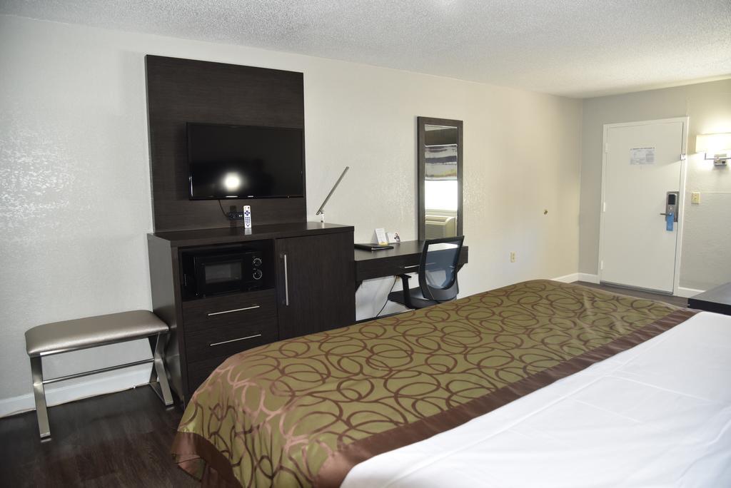 Days By Wyndham Goose Creek Motel